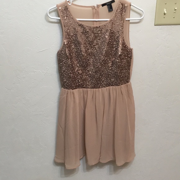 Formal Dress - Picture 1 of 2